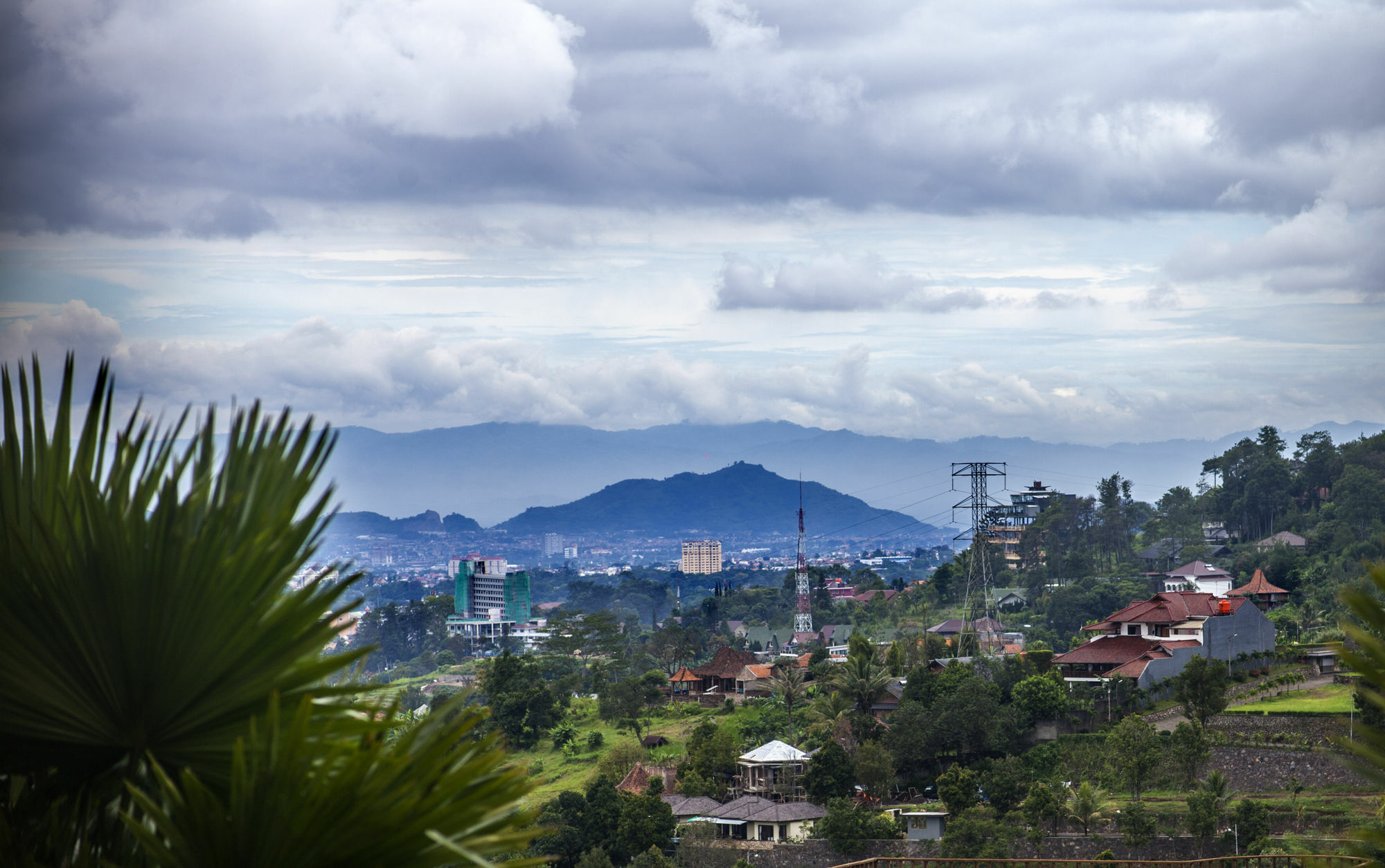 Kencana Villa Dago Bandung Exterior foto